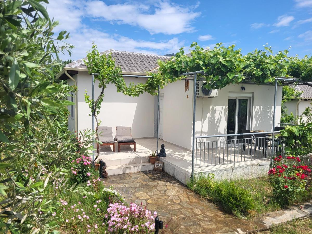 Ioannis Houses - Gemuetliches Ferienhaus Im Olivenhain Skala Potamia  Eksteriør billede