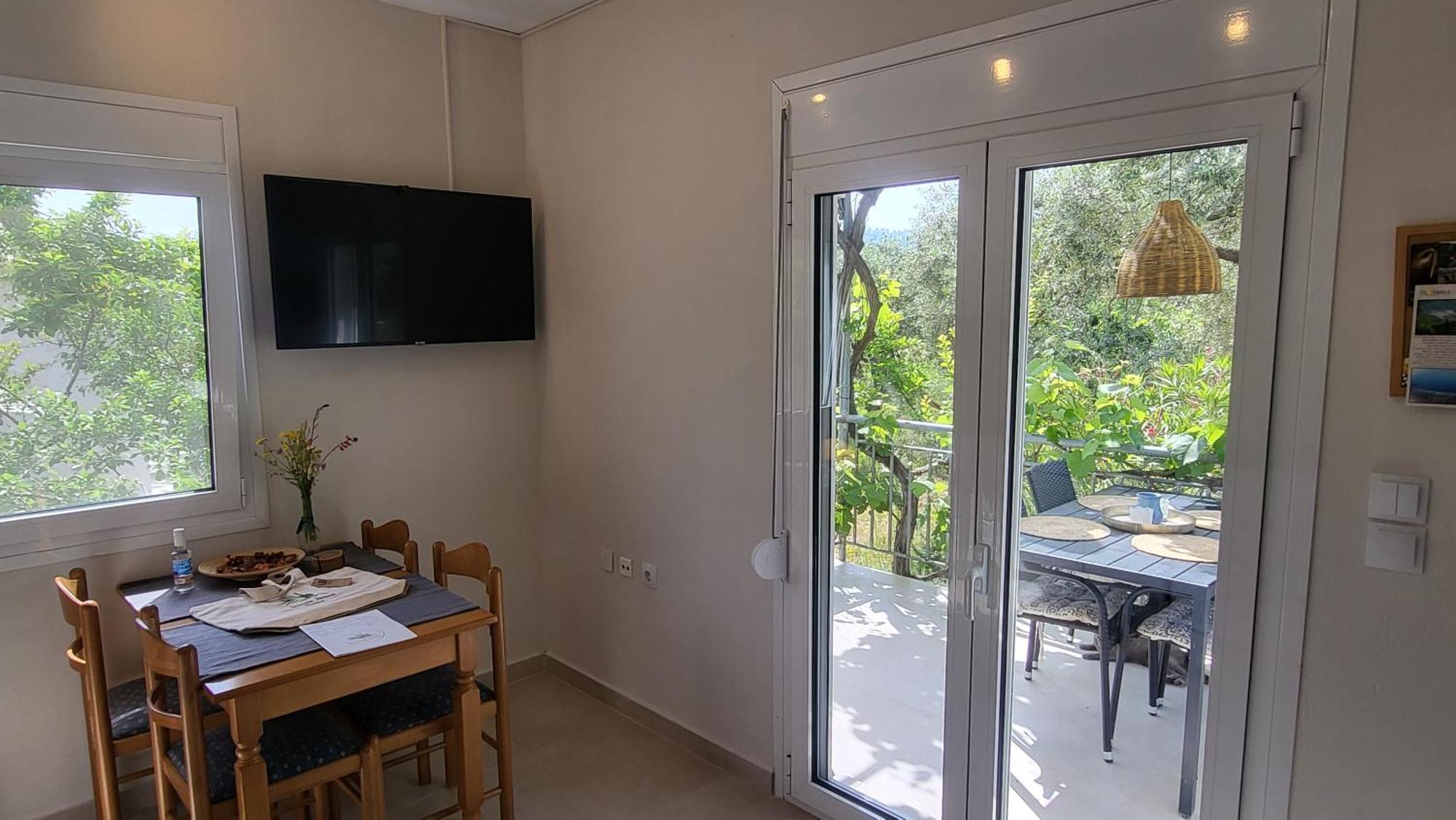 Ioannis Houses - Gemuetliches Ferienhaus Im Olivenhain Skala Potamia  Værelse billede