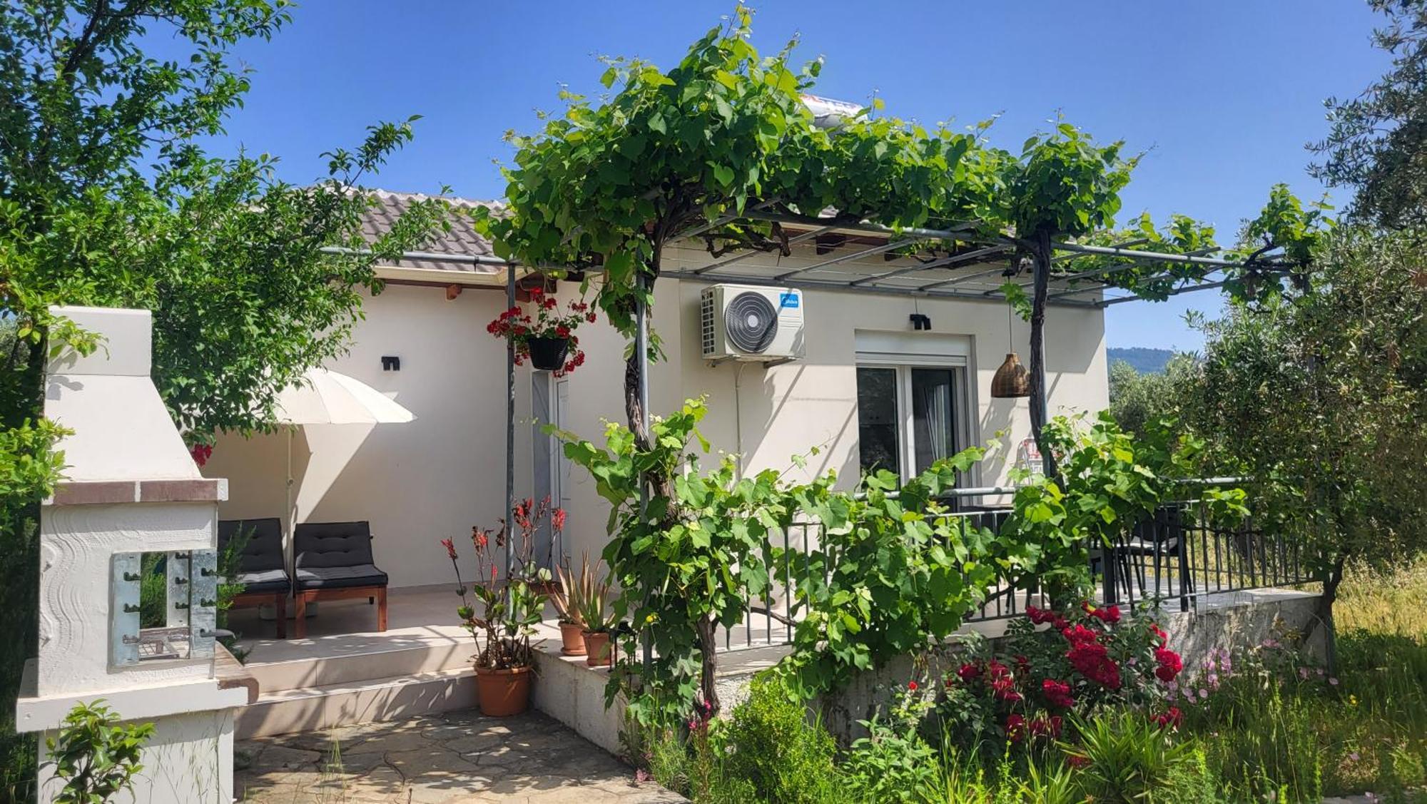 Ioannis Houses - Gemuetliches Ferienhaus Im Olivenhain Skala Potamia  Værelse billede